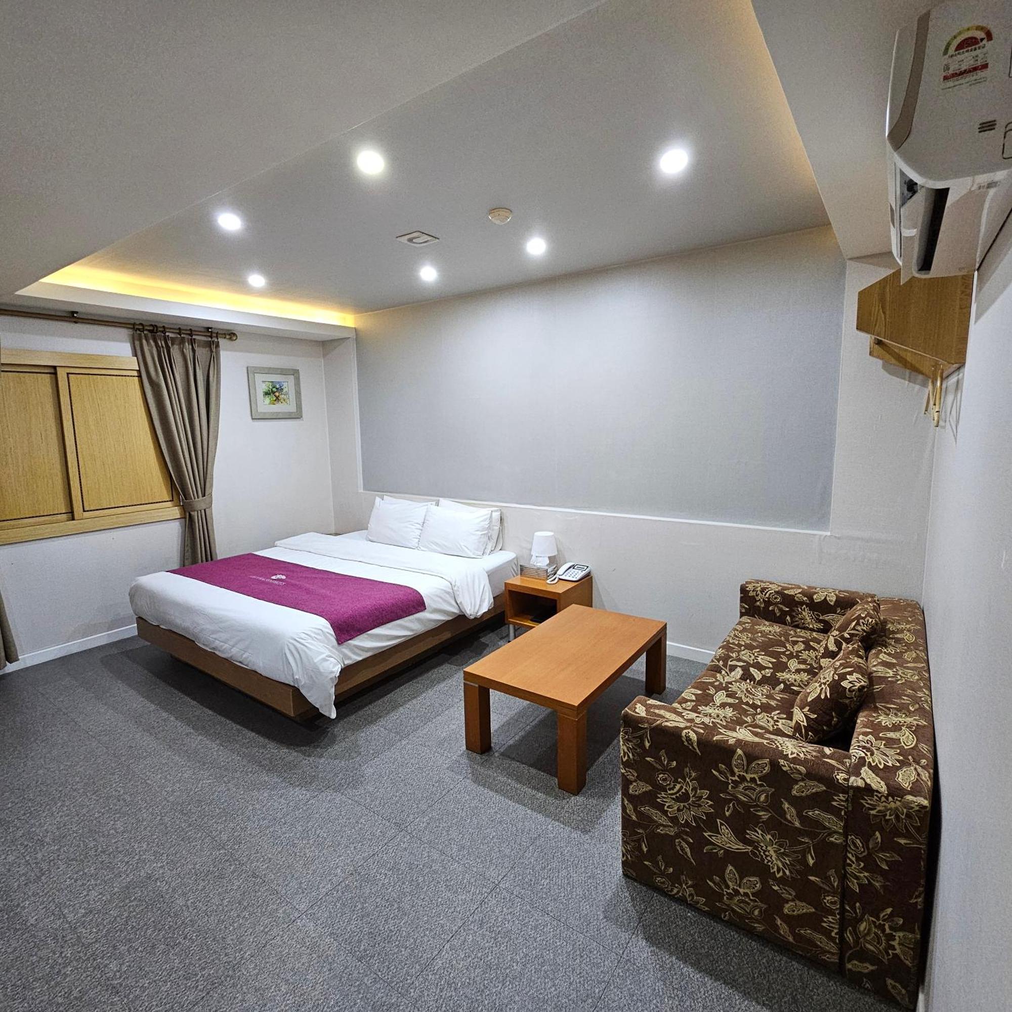 Amour Hotel Suwon Ngoại thất bức ảnh