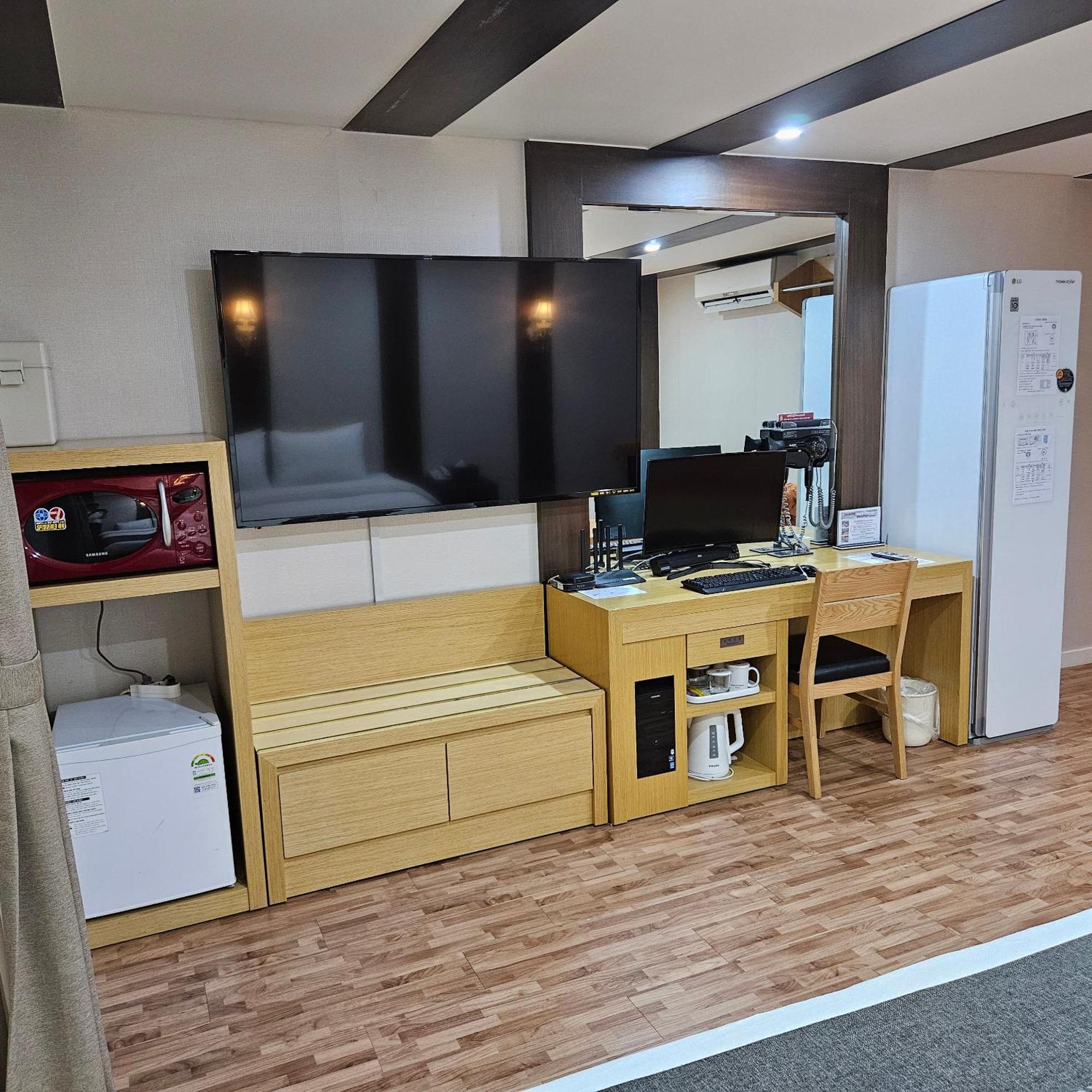 Amour Hotel Suwon Ngoại thất bức ảnh