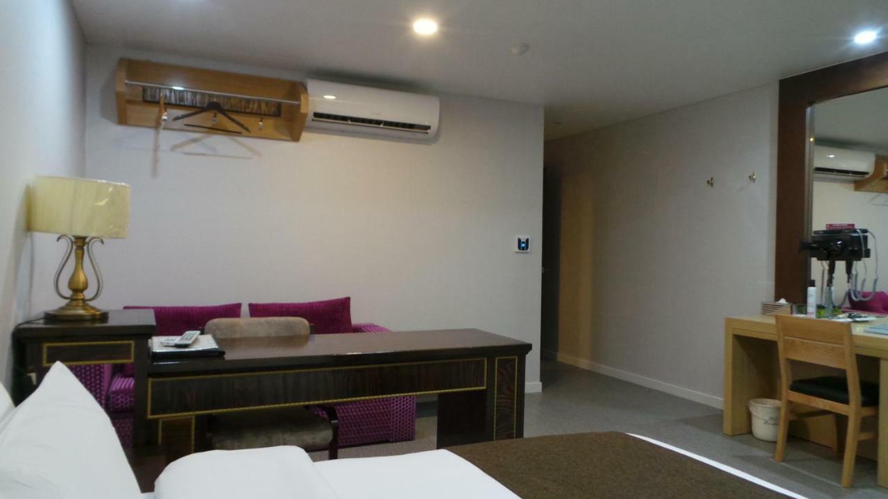 Amour Hotel Suwon Ngoại thất bức ảnh