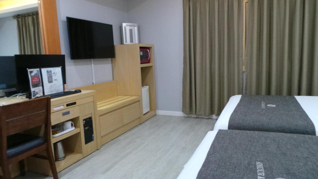 Amour Hotel Suwon Ngoại thất bức ảnh
